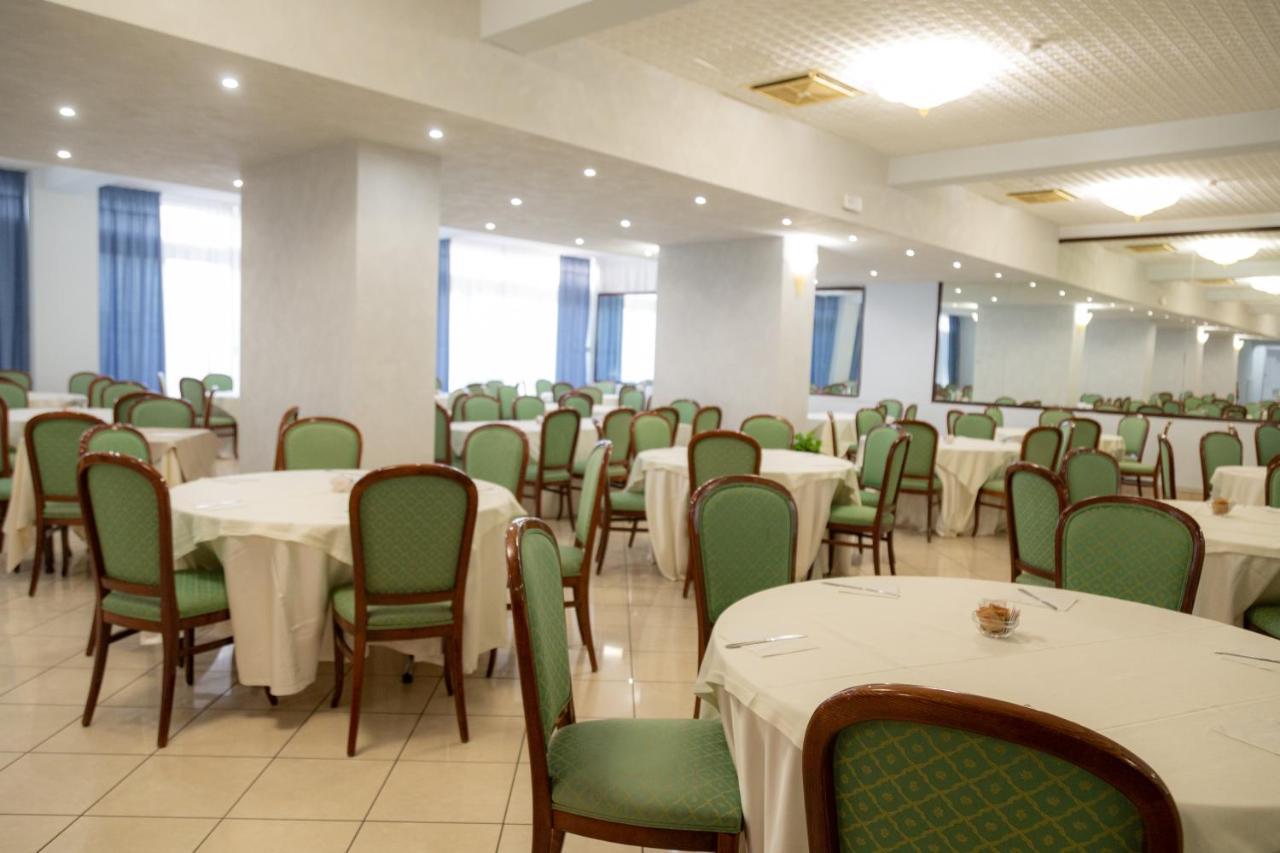 Wave Hotel Acireale Ngoại thất bức ảnh