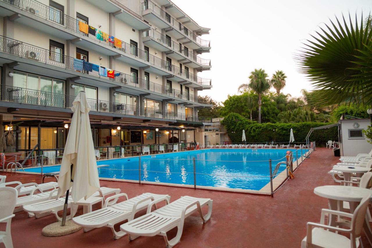 Wave Hotel Acireale Ngoại thất bức ảnh