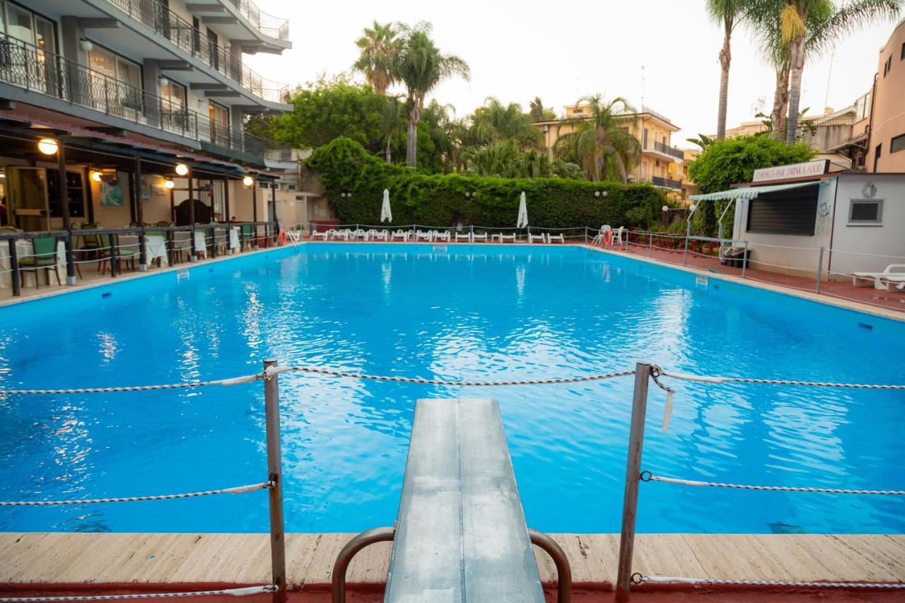 Wave Hotel Acireale Ngoại thất bức ảnh
