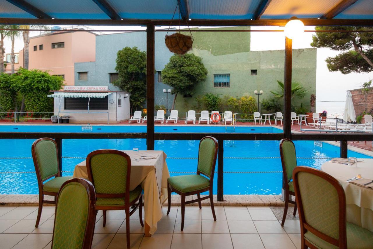 Wave Hotel Acireale Ngoại thất bức ảnh