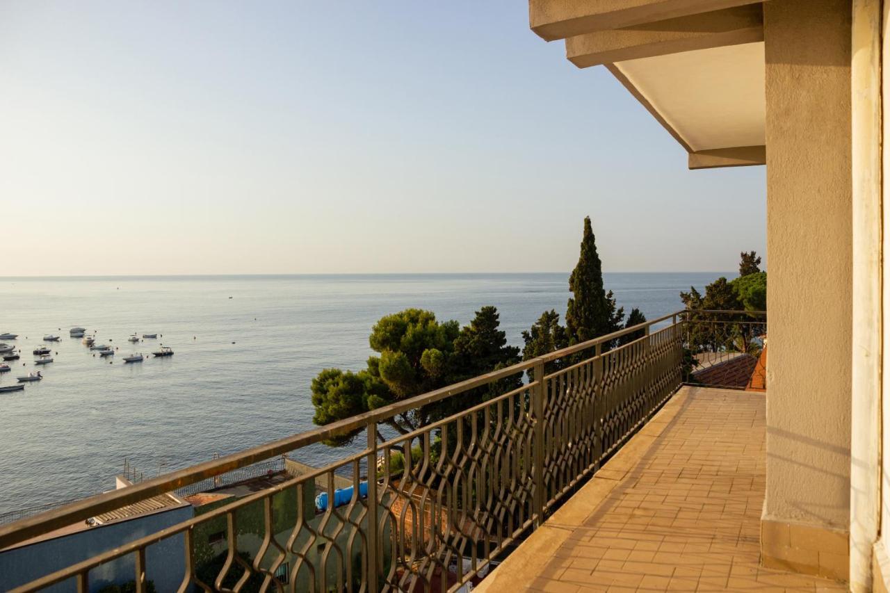 Wave Hotel Acireale Ngoại thất bức ảnh