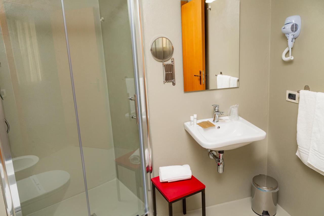 Wave Hotel Acireale Ngoại thất bức ảnh
