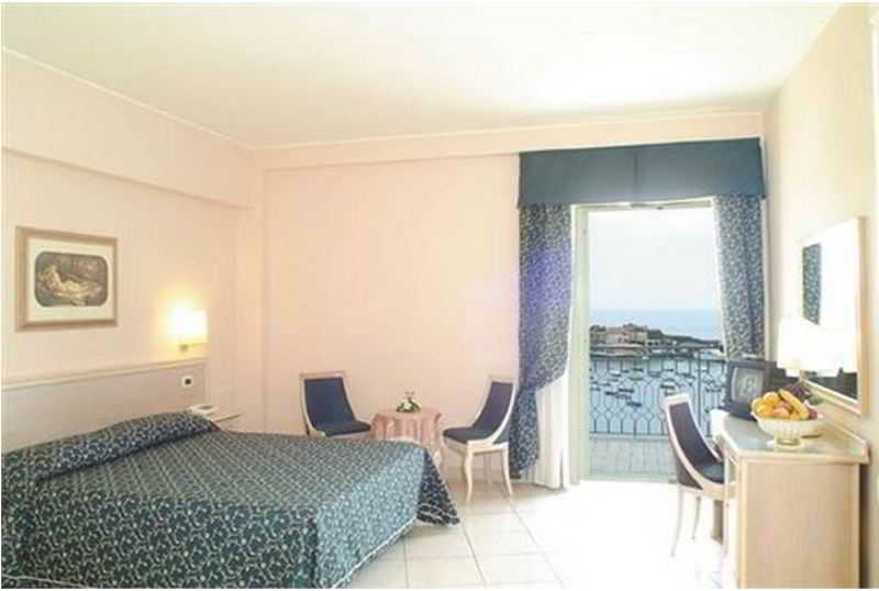 Wave Hotel Acireale Ngoại thất bức ảnh