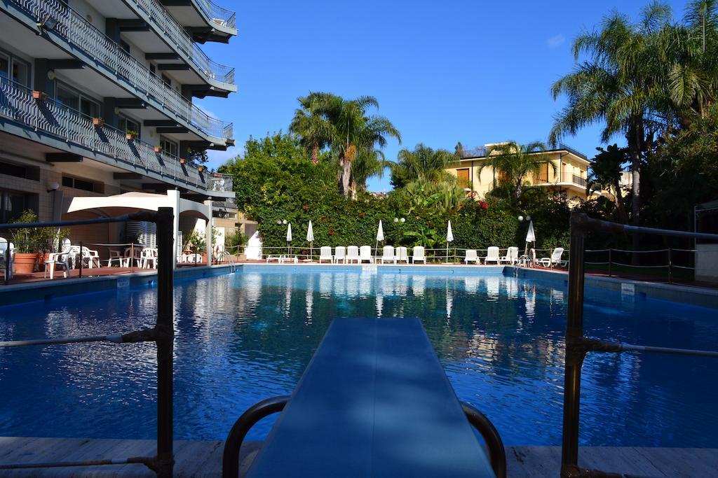 Wave Hotel Acireale Ngoại thất bức ảnh